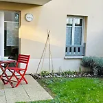 Les Obiones Lumineux A 150 M De La Apartment *