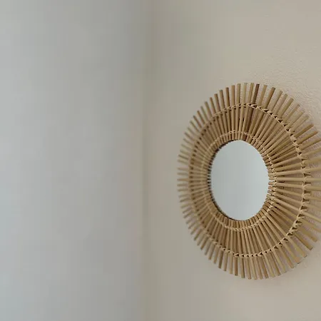 Les Obiones Lumineux à 150 M De La Appartement *