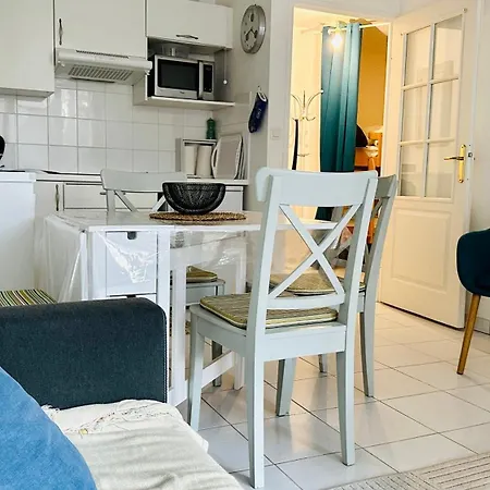 Les Obiones Lumineux à 150 M De La *